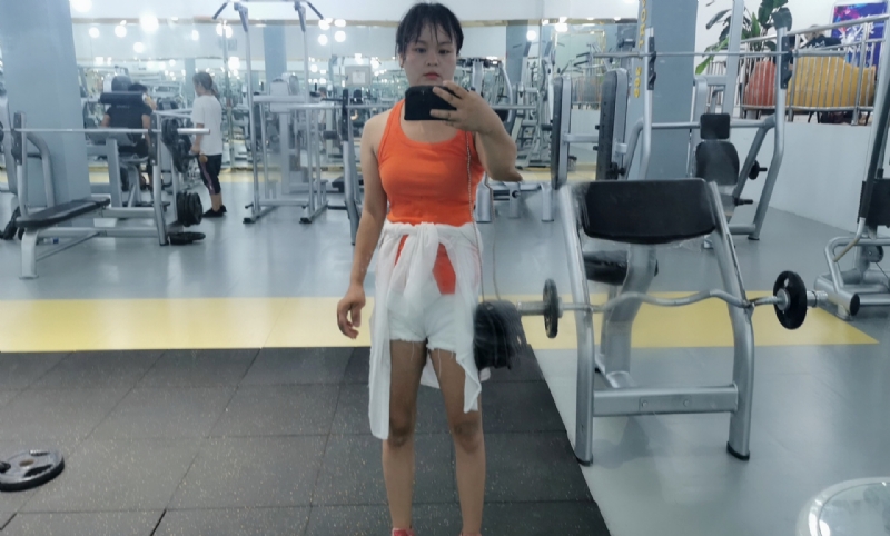 爱你的妞的第一张照片--珠海相亲服务中心