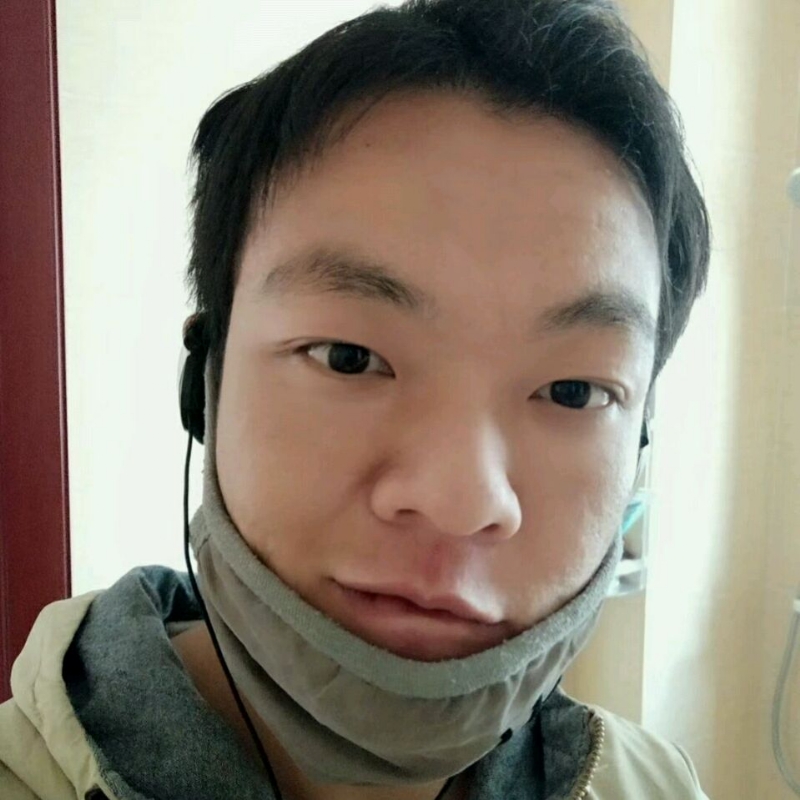 泡沫哭泣的第一张照片--珠海相亲服务中心