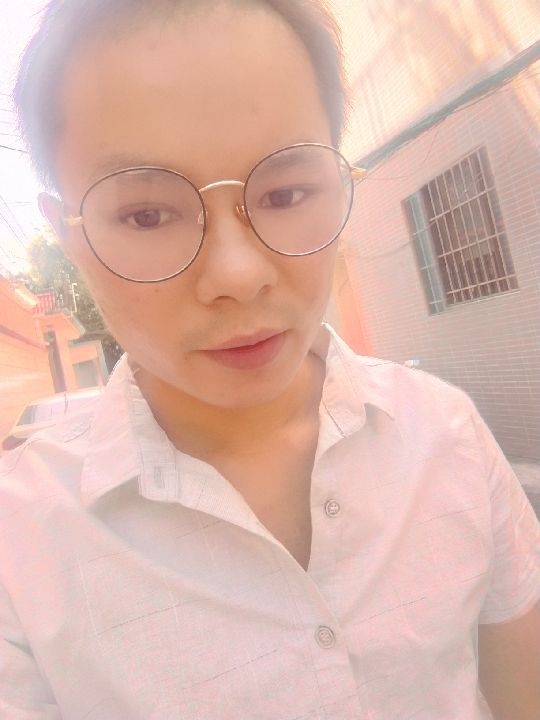 楠呐的第四张照片--珠海相亲服务中心