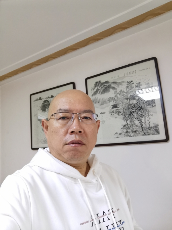 光头博士的第一张照片--珠海相亲服务中心