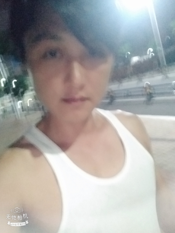 弟弟的第一张照片--珠海相亲服务中心