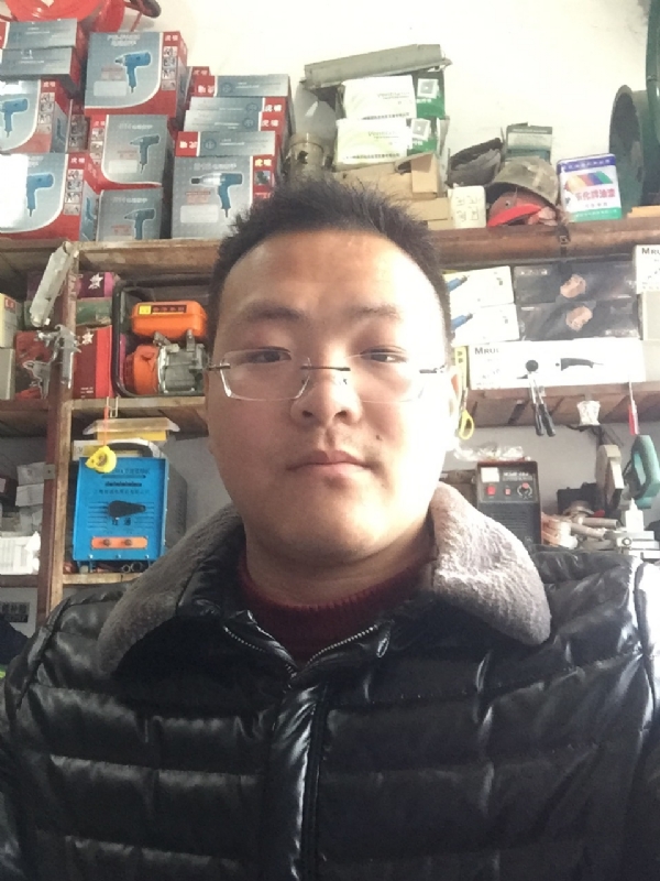 鼎福的第一张照片--珠海相亲服务中心