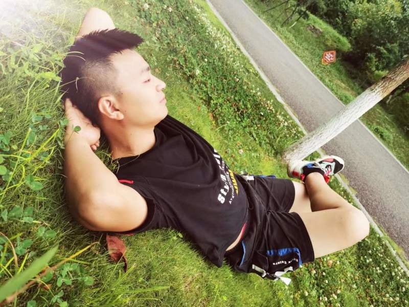 危笑的第一张照片--珠海相亲服务中心