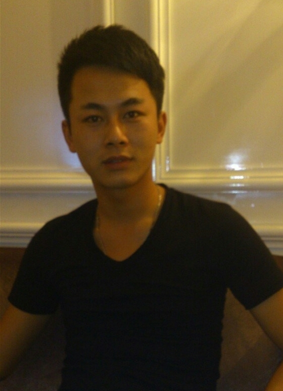 真情的流露的第一张照片--珠海相亲服务中心