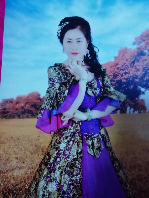 清水芙蓉的第一张照片--珠海相亲服务中心