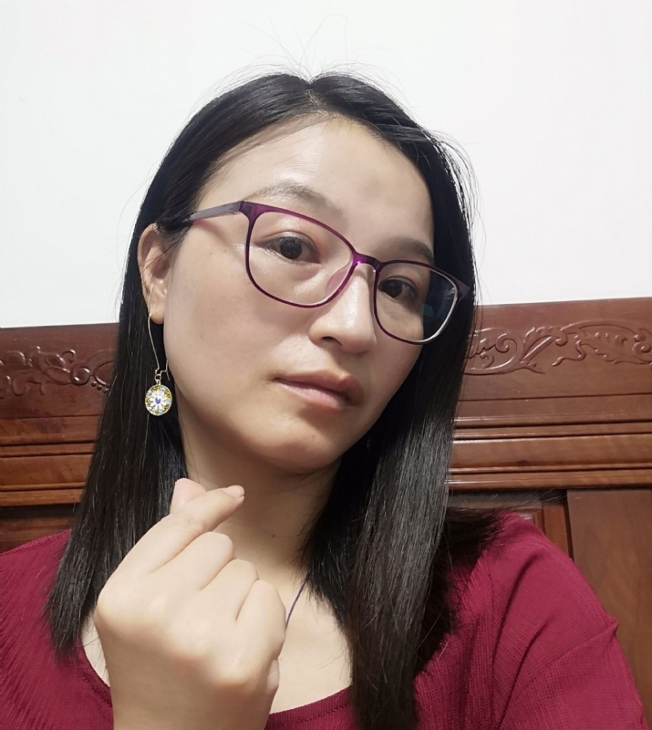 妹叮的第一张照片--珠海相亲服务中心