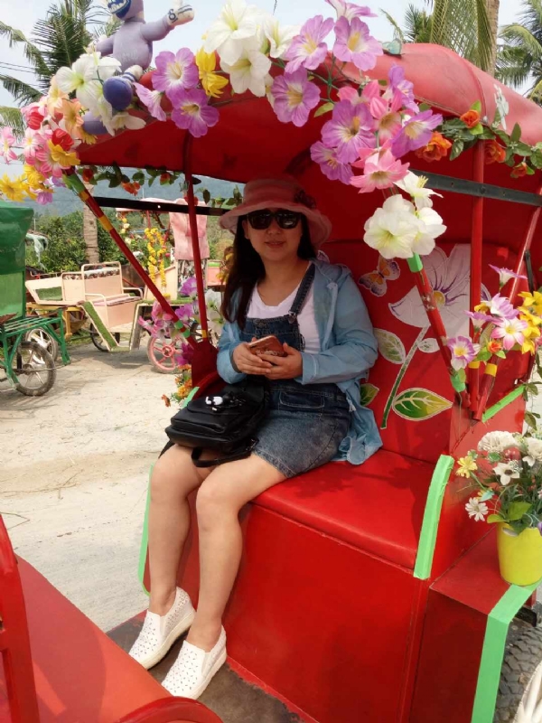 雨纷纷的第一张照片--珠海相亲服务中心