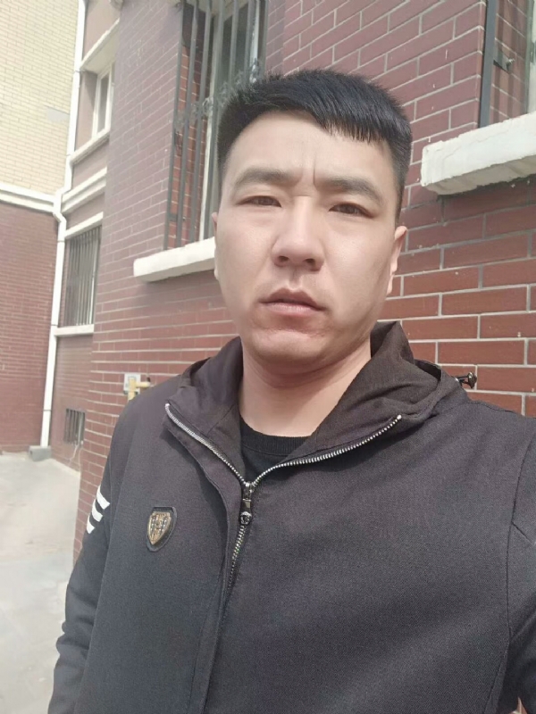 谁伴我闯荡的第一张照片--珠海相亲服务中心