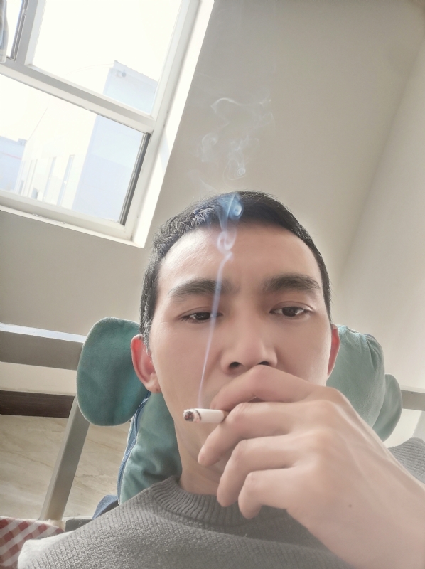 殇情的第一张照片--珠海相亲服务中心