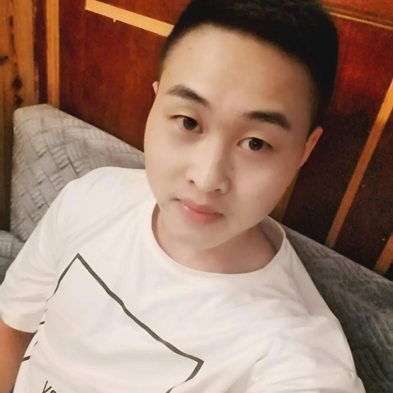 娃娃脸小爸爸的第一张照片--珠海相亲服务中心