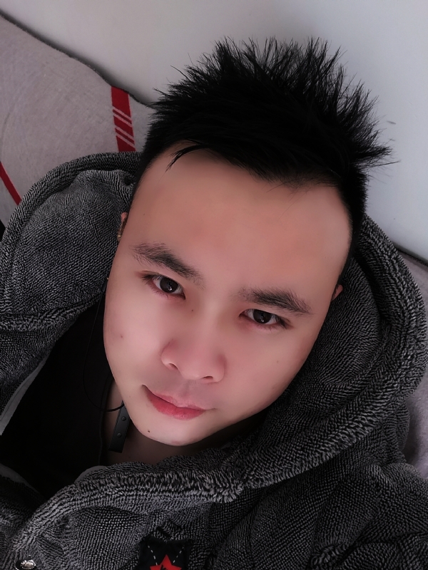 明明的第一张照片--珠海相亲服务中心