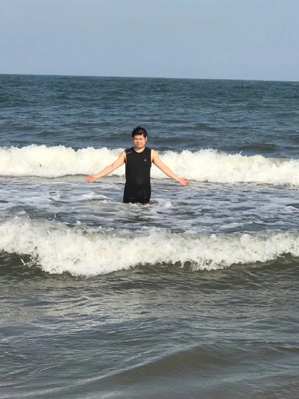 TS杰的第一张照片--珠海相亲服务中心