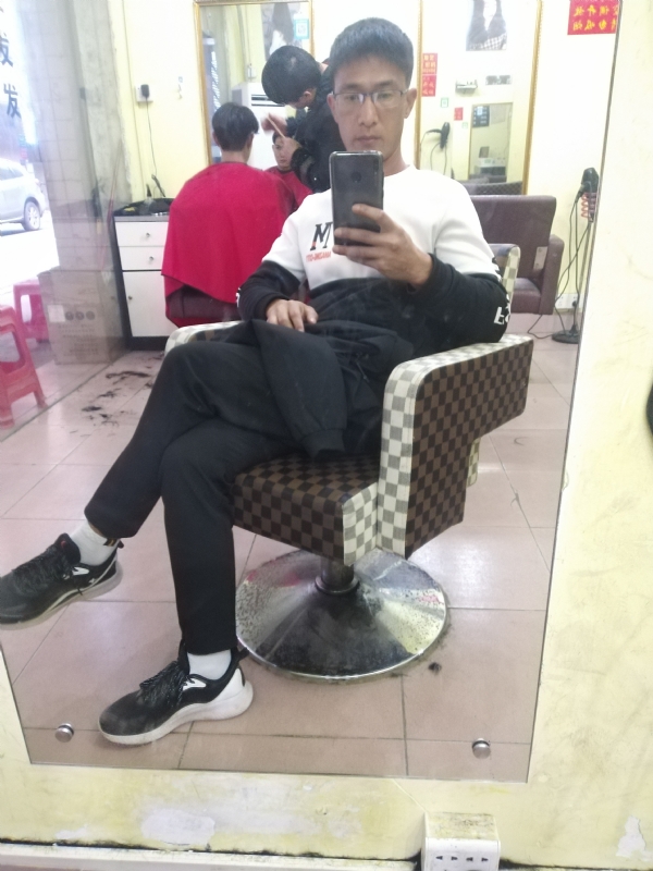 hushuai的第一张照片--珠海相亲服务中心