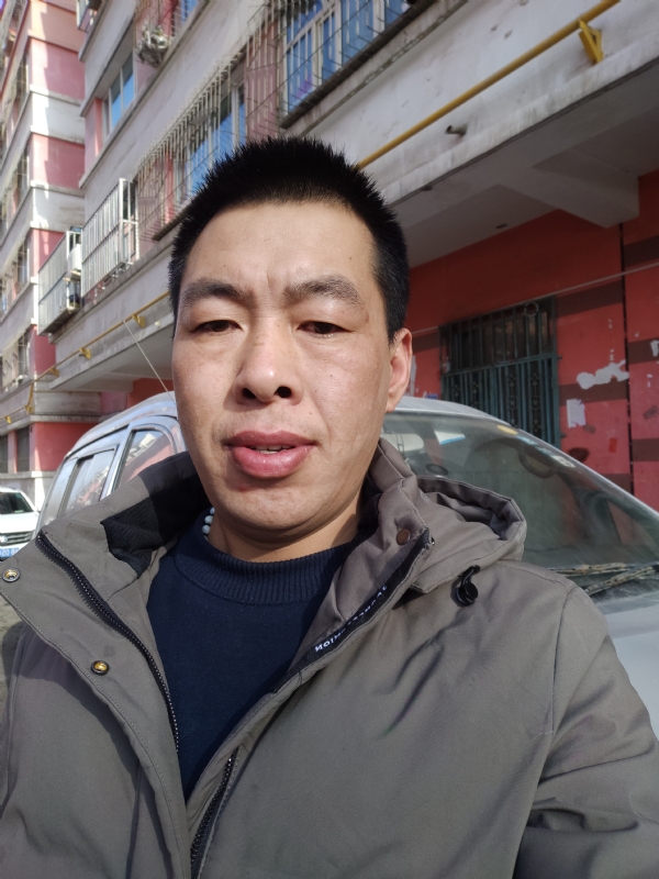 华哥的第二张照片--珠海相亲服务中心