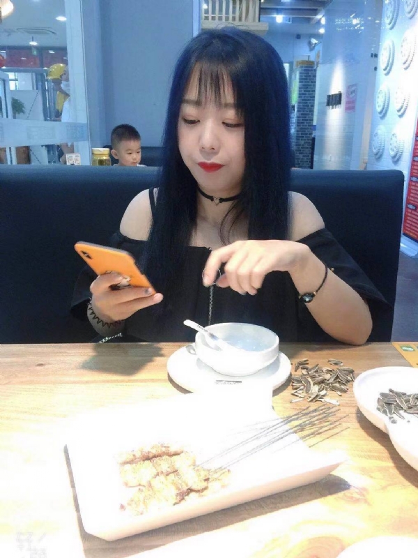 程程的第一张照片--珠海相亲服务中心