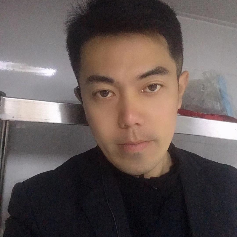 李龙的第二张照片--珠海相亲服务中心