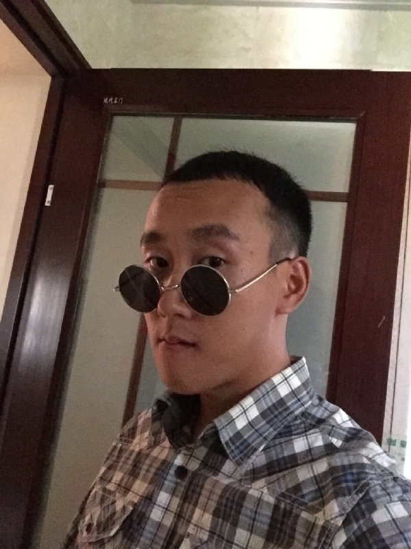 悲喜的第一张照片--珠海相亲服务中心