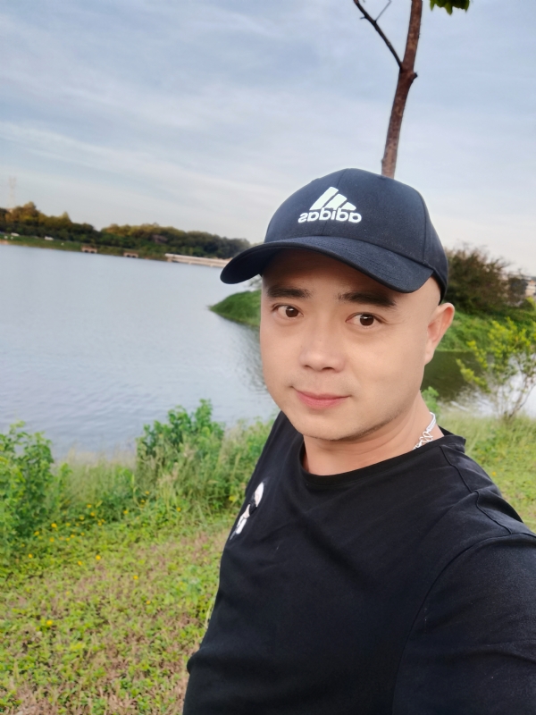 石头哥的第一张照片--珠海相亲服务中心