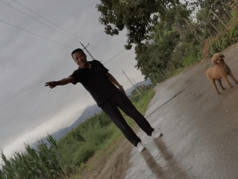 每天的温暖的第一张照片--珠海相亲服务中心