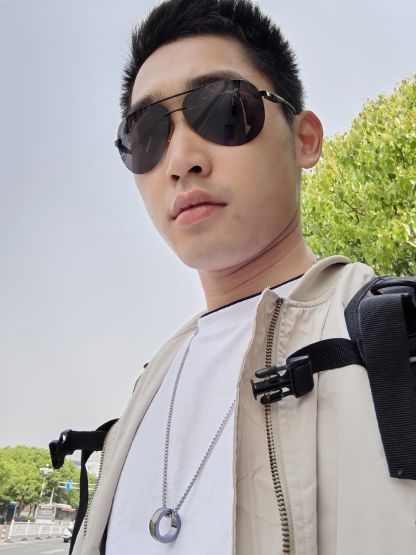 残花落陌,的第一张照片--珠海相亲服务中心