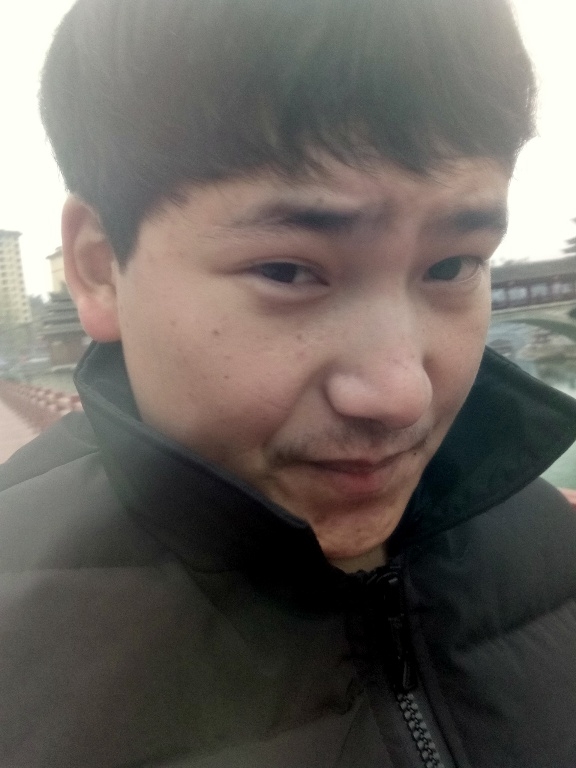 侗族青年作家超超的第二张照片--珠海相亲服务中心