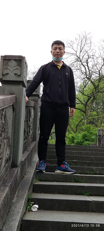 翁的第一张照片--珠海相亲服务中心