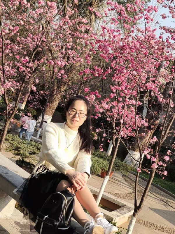 Nancy的第一张照片--珠海相亲服务中心