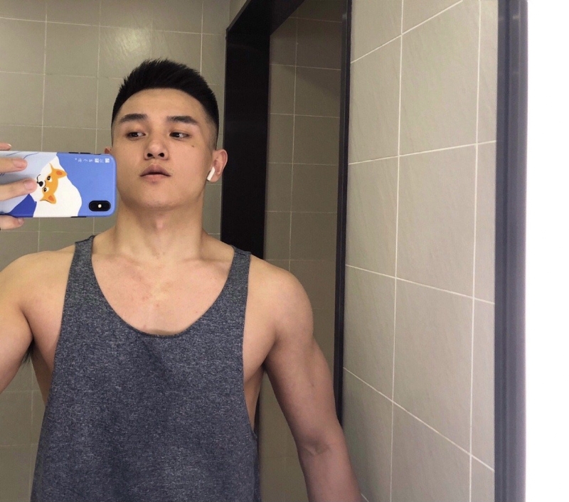 李文亮的第一张照片--珠海相亲服务中心