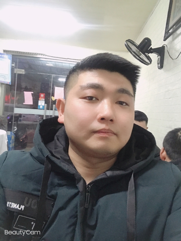 回忆是个小孩的第一张照片--珠海相亲服务中心