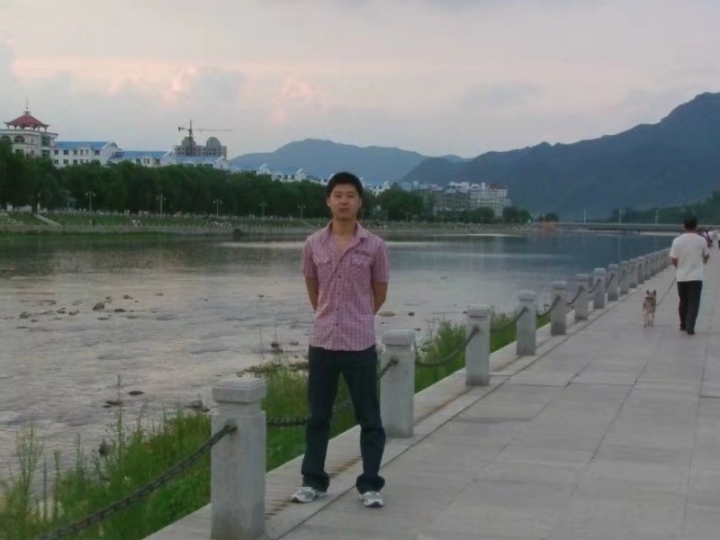 王王的第一张照片--珠海相亲服务中心