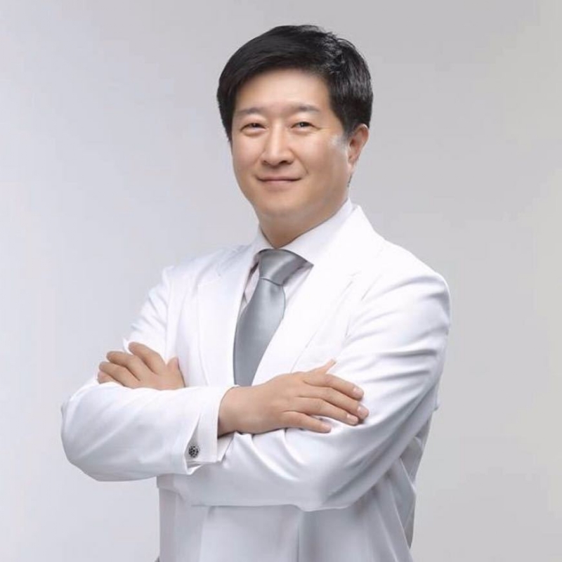 王伟的第一张照片--珠海相亲服务中心