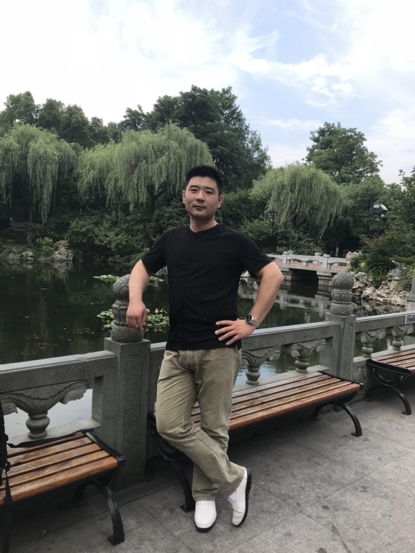 未来可期的第一张照片--珠海相亲服务中心