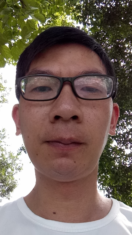 奋斗的第一张照片--珠海相亲服务中心