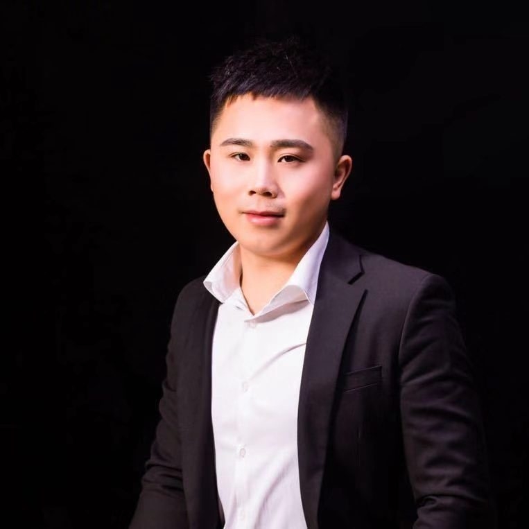 只欠东风的第一张照片--珠海相亲服务中心