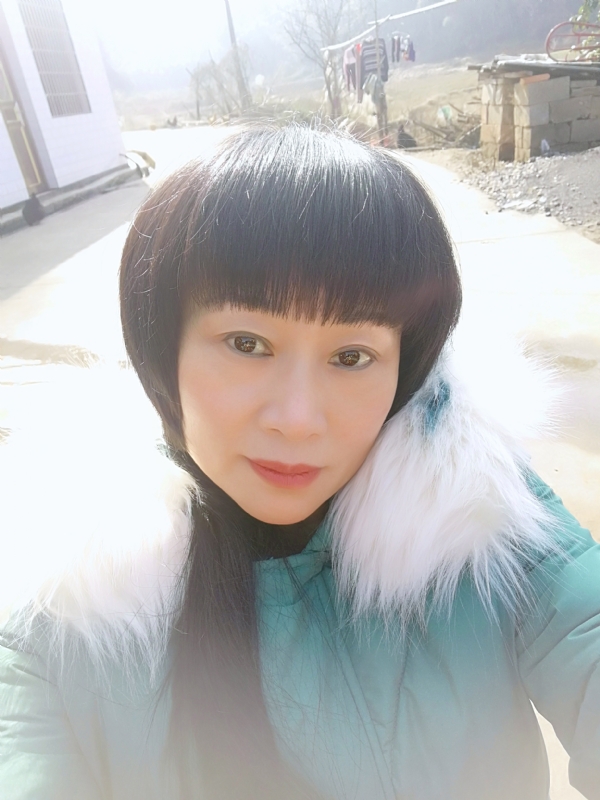 金鱼儿的第一张照片--珠海相亲服务中心