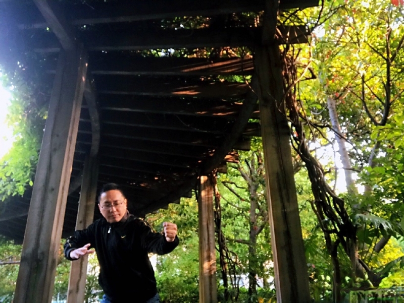 自故深情好受伤的第二张照片--珠海相亲服务中心