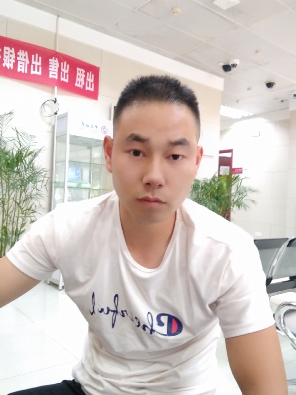 小少的第一张照片--珠海相亲服务中心