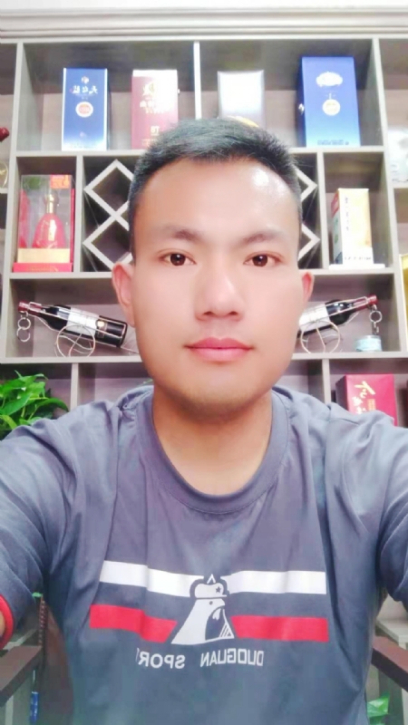 钱乾的第一张照片--珠海相亲服务中心