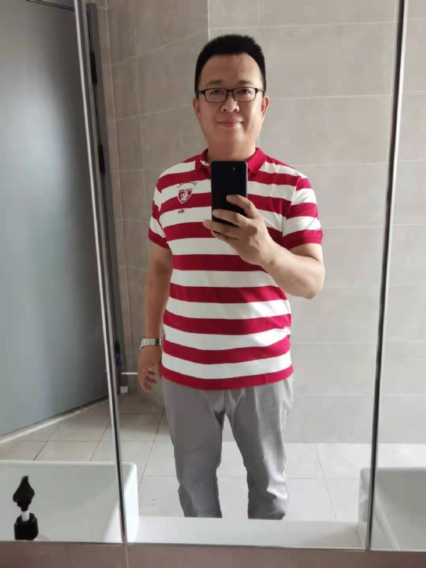 行走的打桩机的第二张照片--珠海相亲服务中心