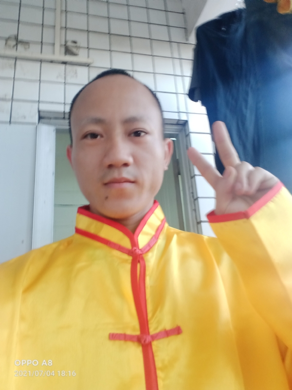 宋福军的第二张照片--珠海相亲服务中心