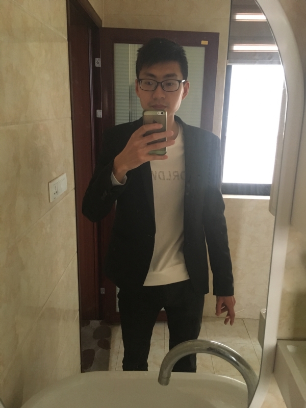 一生何求的第一张照片--珠海相亲服务中心