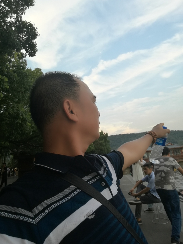 木子五的第四张照片--珠海相亲服务中心