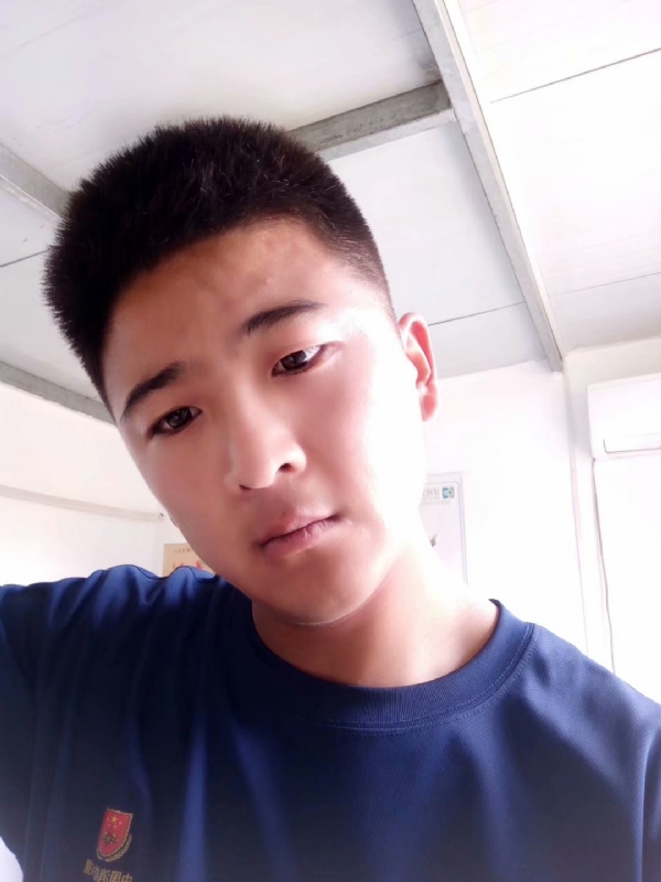 脸红相遇的第一张照片--珠海相亲服务中心