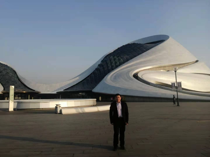 荣荣的第一张照片--珠海相亲服务中心