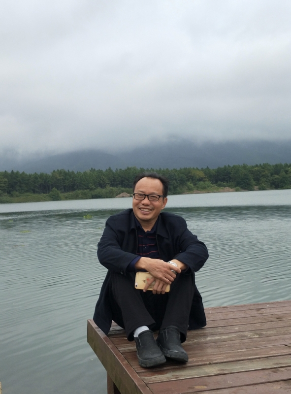 老牛的第一张照片--珠海相亲服务中心