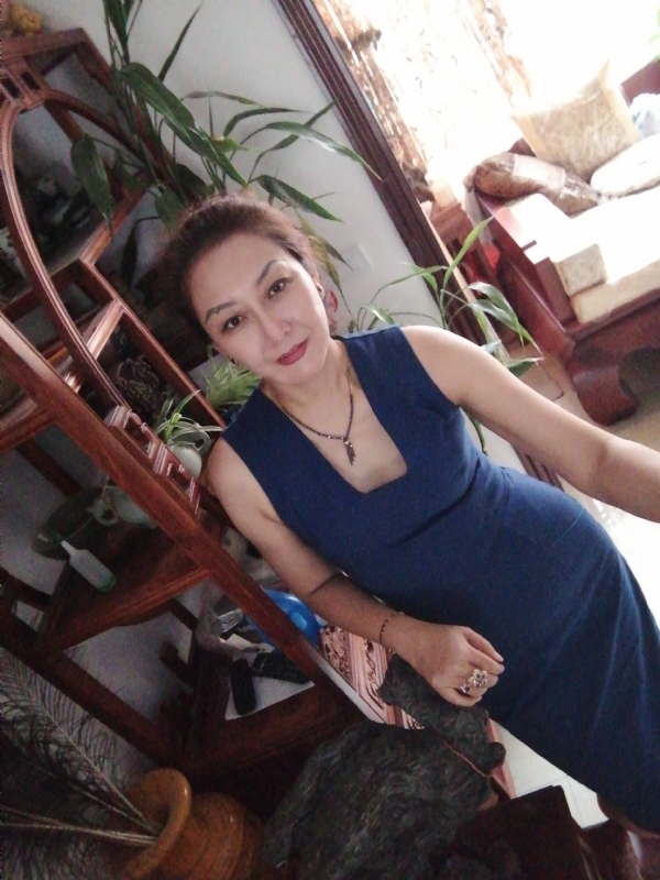 1975珠砂痣的第二张照片--珠海相亲服务中心