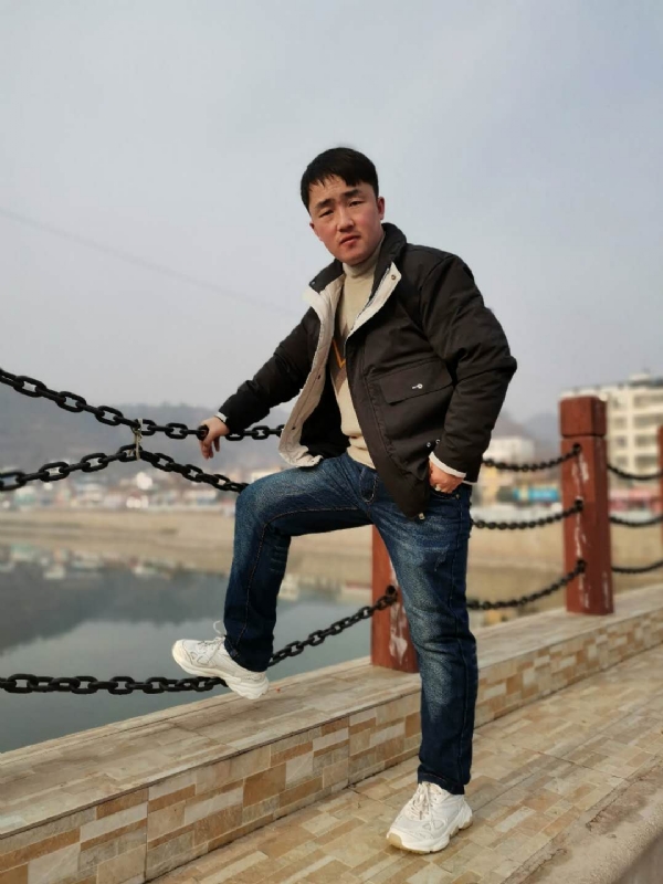 性情中人的第一张照片--珠海相亲服务中心