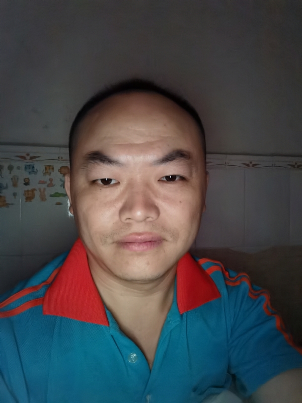 与子携老的第二张照片--珠海相亲服务中心