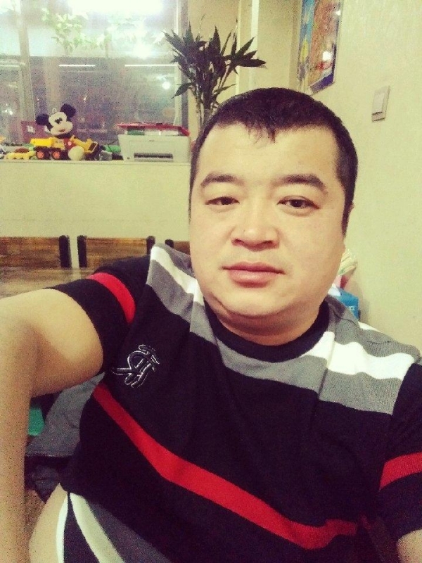 老实人的第一张照片--珠海相亲服务中心