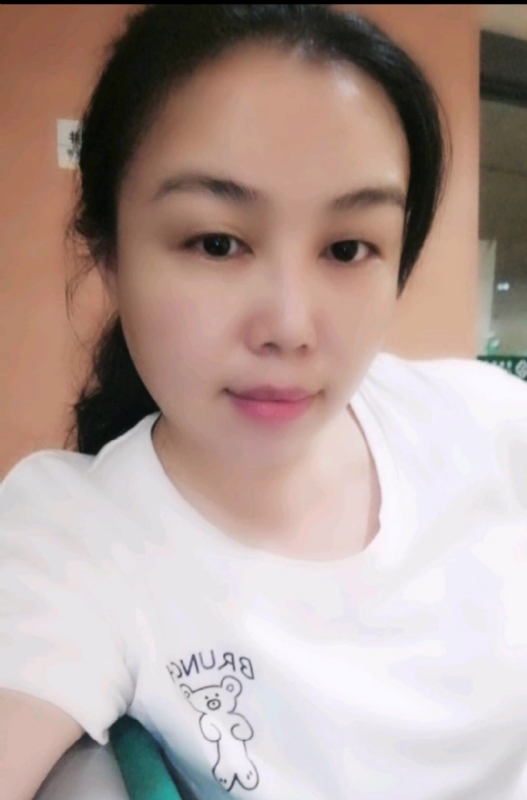 淡淡的云的第二张照片--珠海相亲服务中心